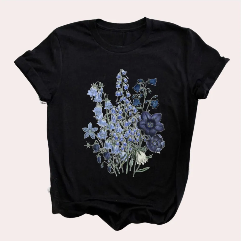 Amanda - Graphic T-Shirt for Ladies - Trendy & Casual