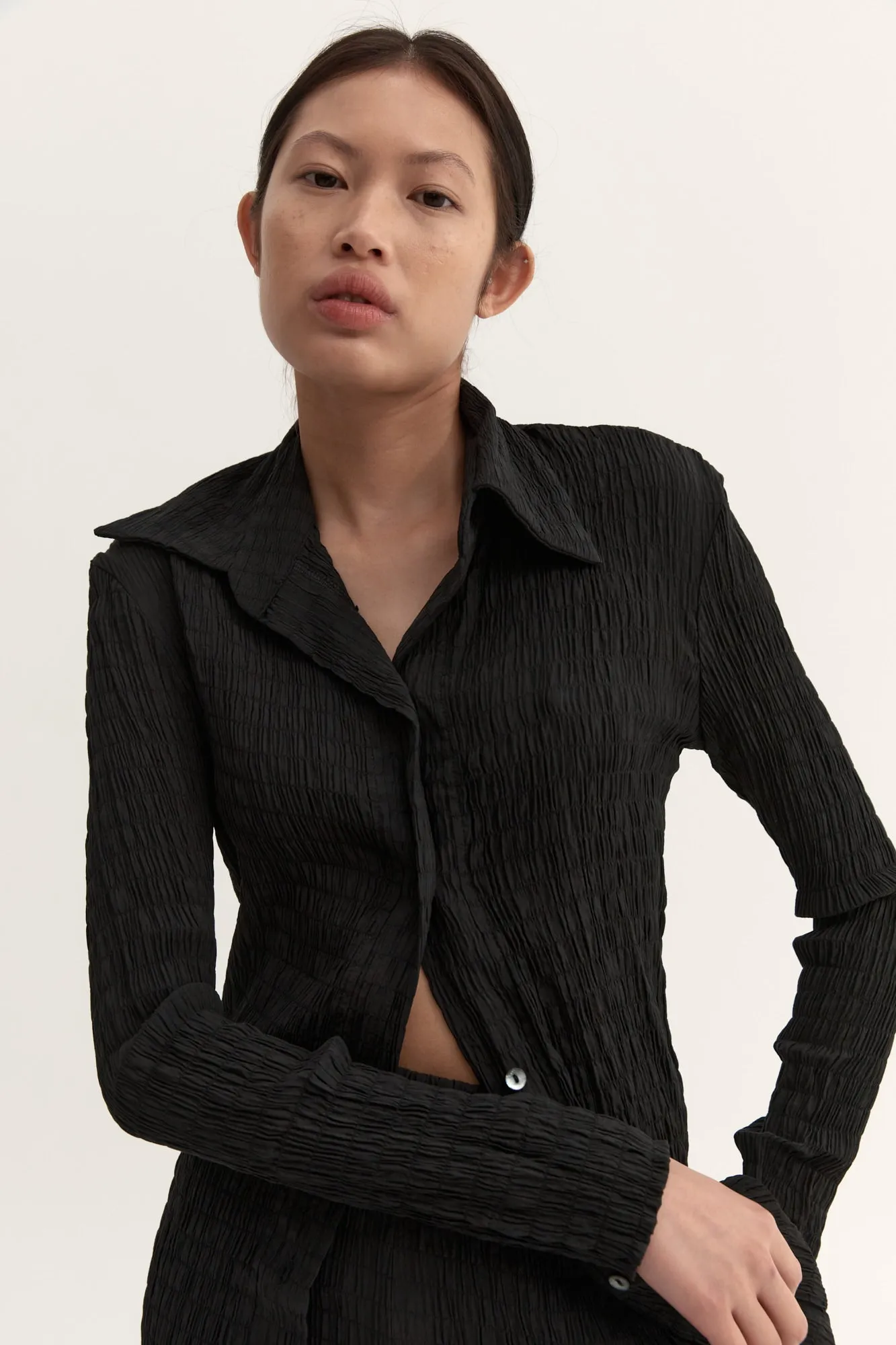ANASTASIA SHIRT - BLACK