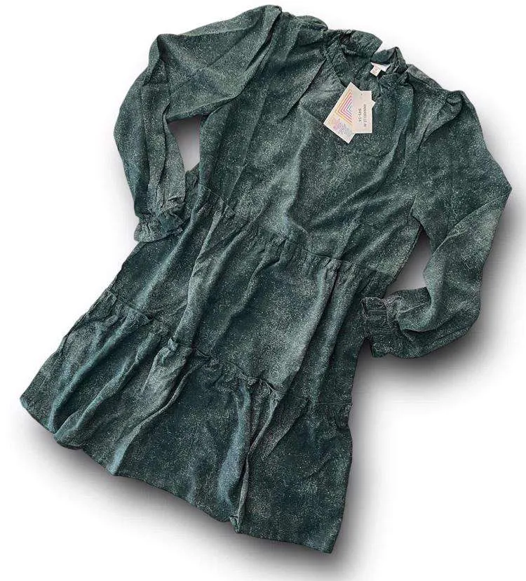 Annabelle - Green Subtle Wash