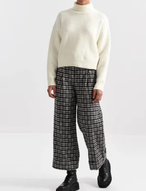 Arctic Knit Pullover