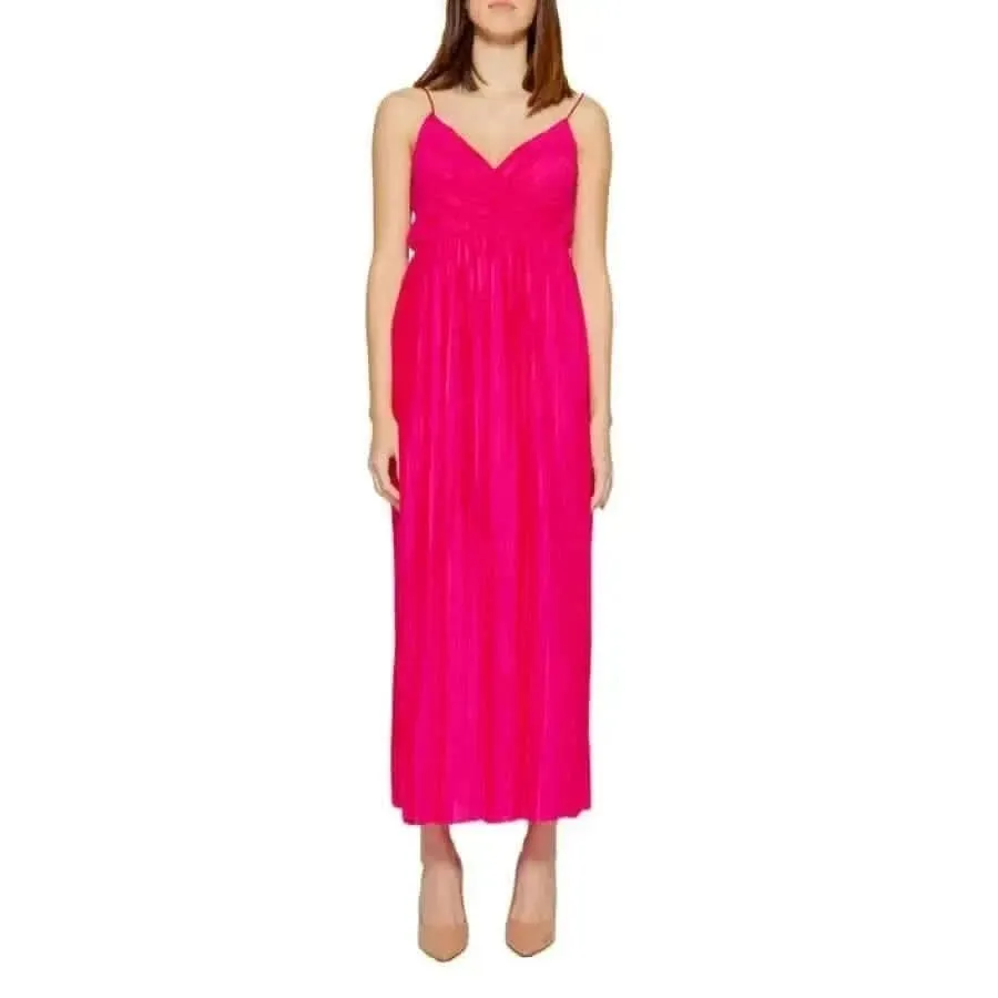 Black V-Neck Slip-On Dress for Women in 100% Polyester