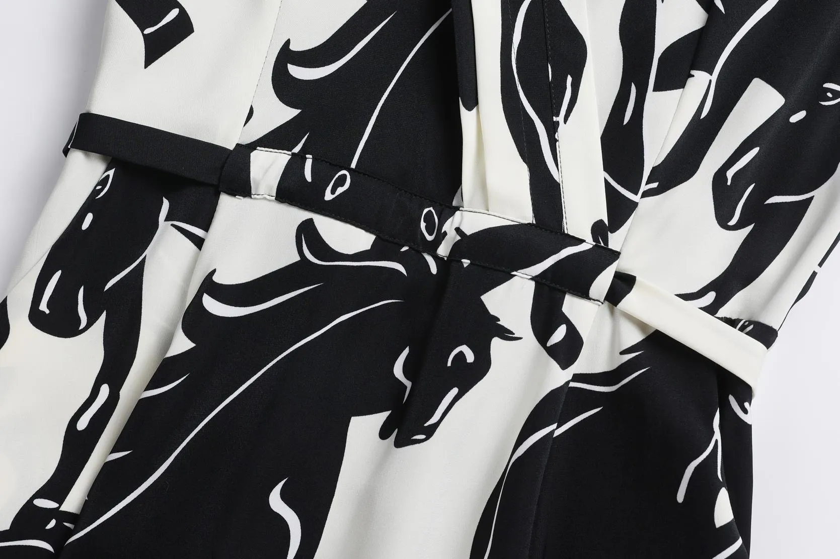 Calf-length Floral Dress with a Waist-Cinching Design
