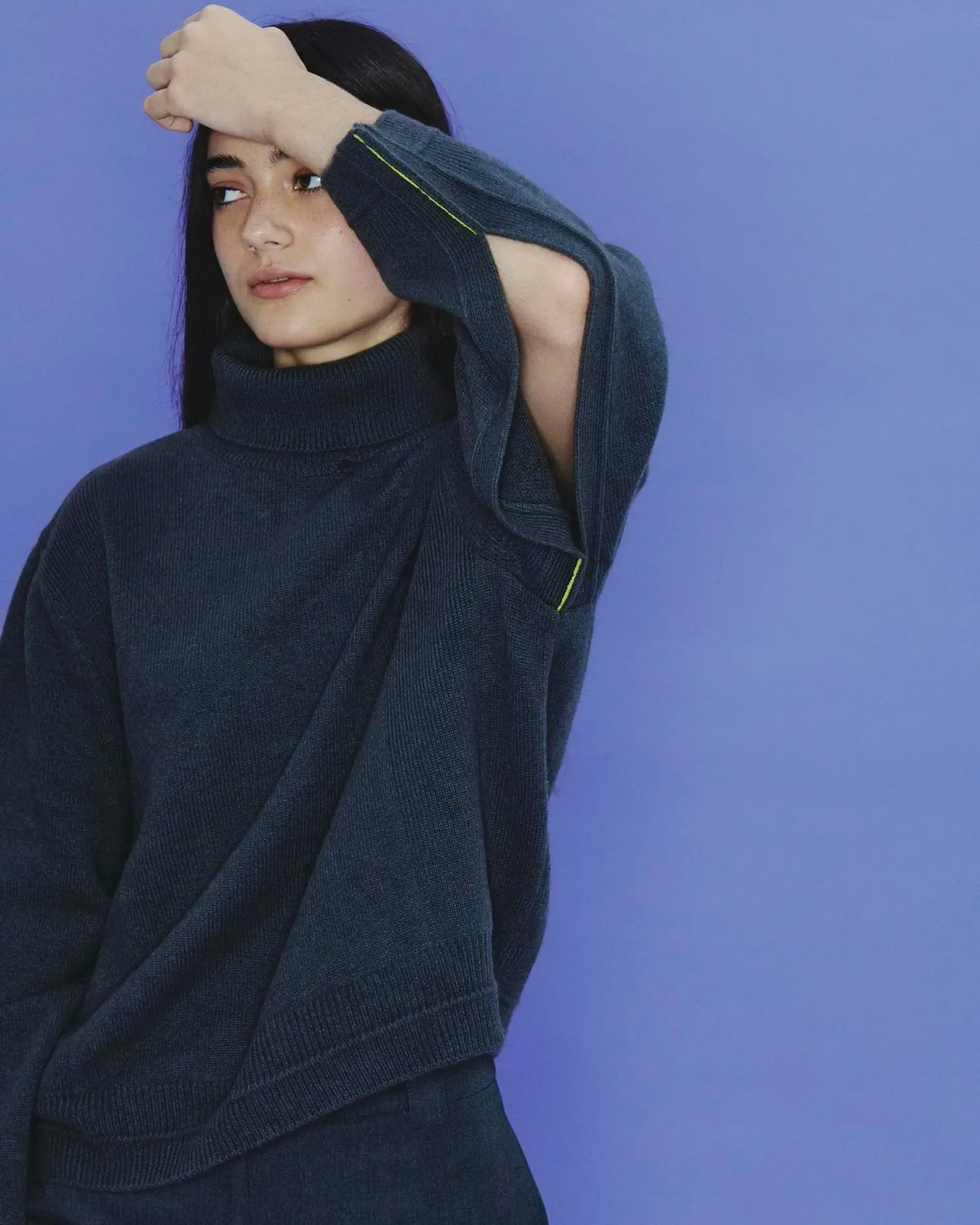 Cut-out Turtleneck