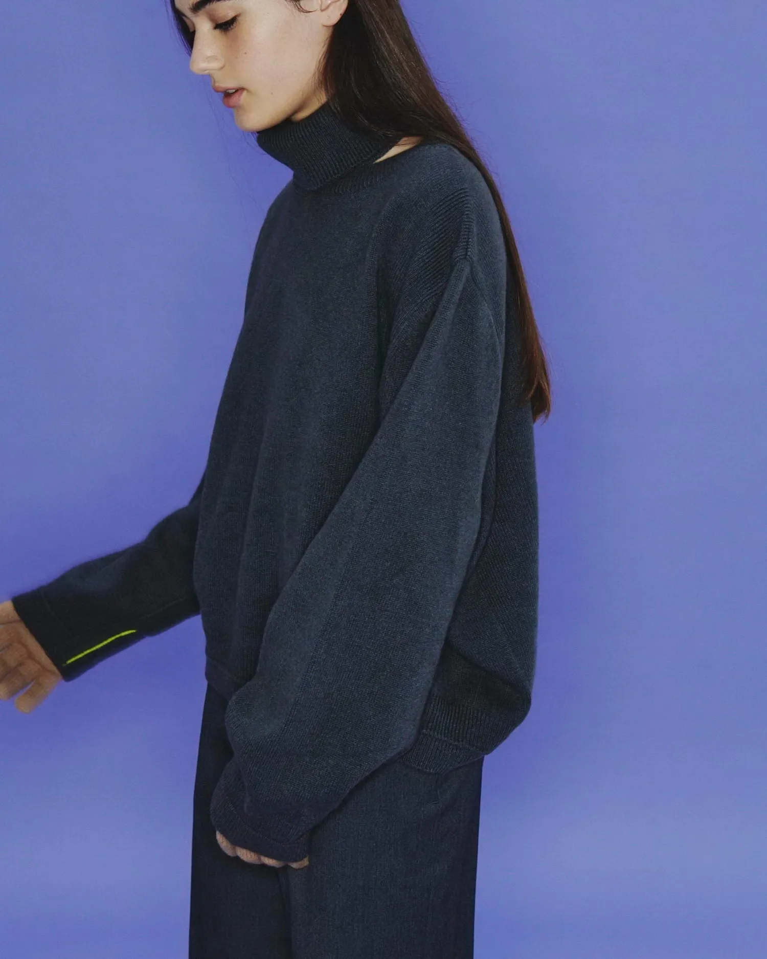 Cut-out Turtleneck