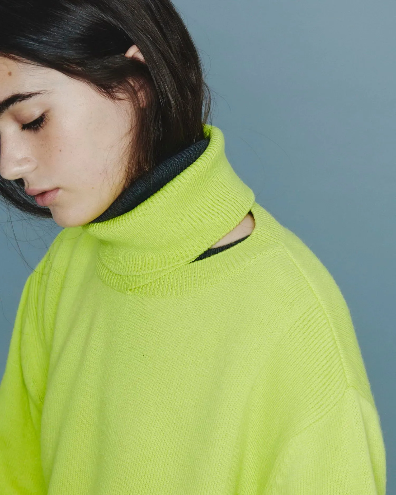 Cut-out Turtleneck
