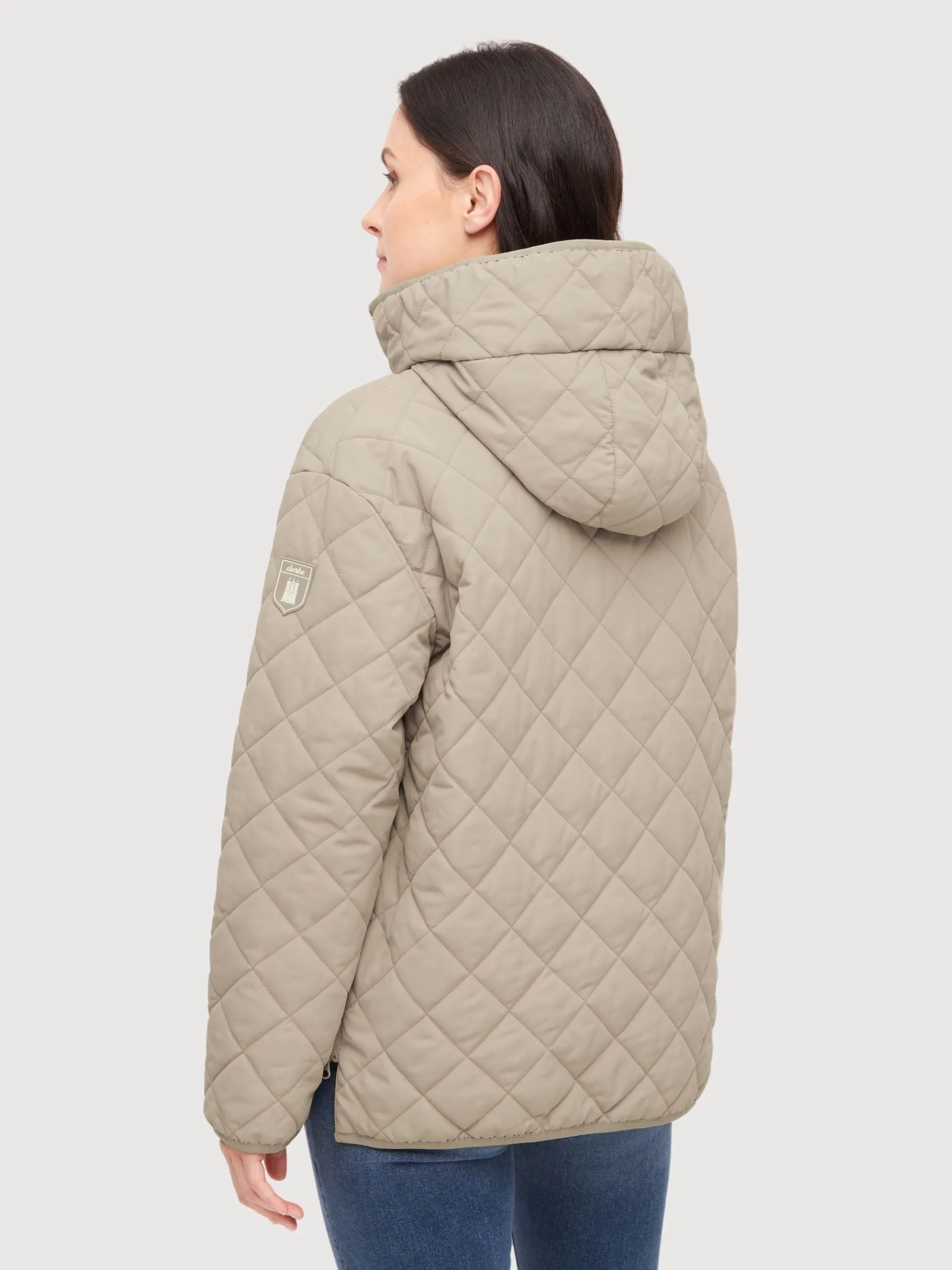 Derbe Quiltby Short Jacket in Cobblestone Beige | Derbe