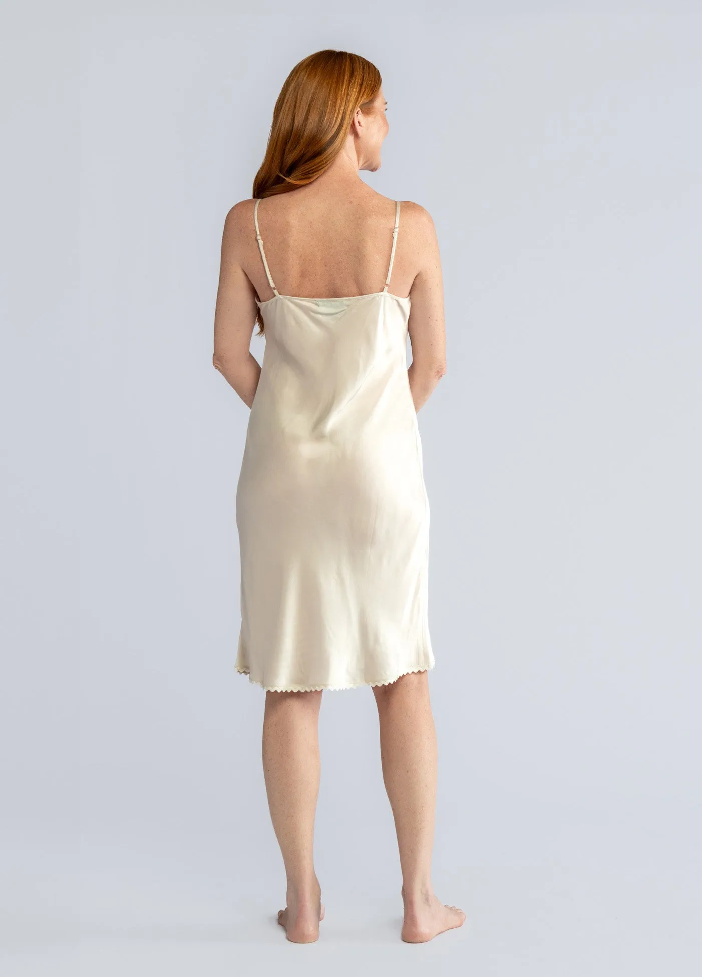 DORA slip White