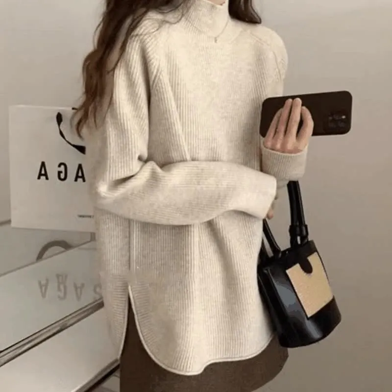 Elegant Women's Ribbed Knit Jumper in Solid Color