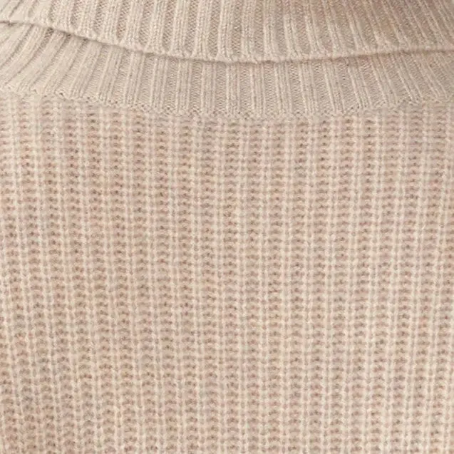 Ellie Cashmere Turtleneck by Italic