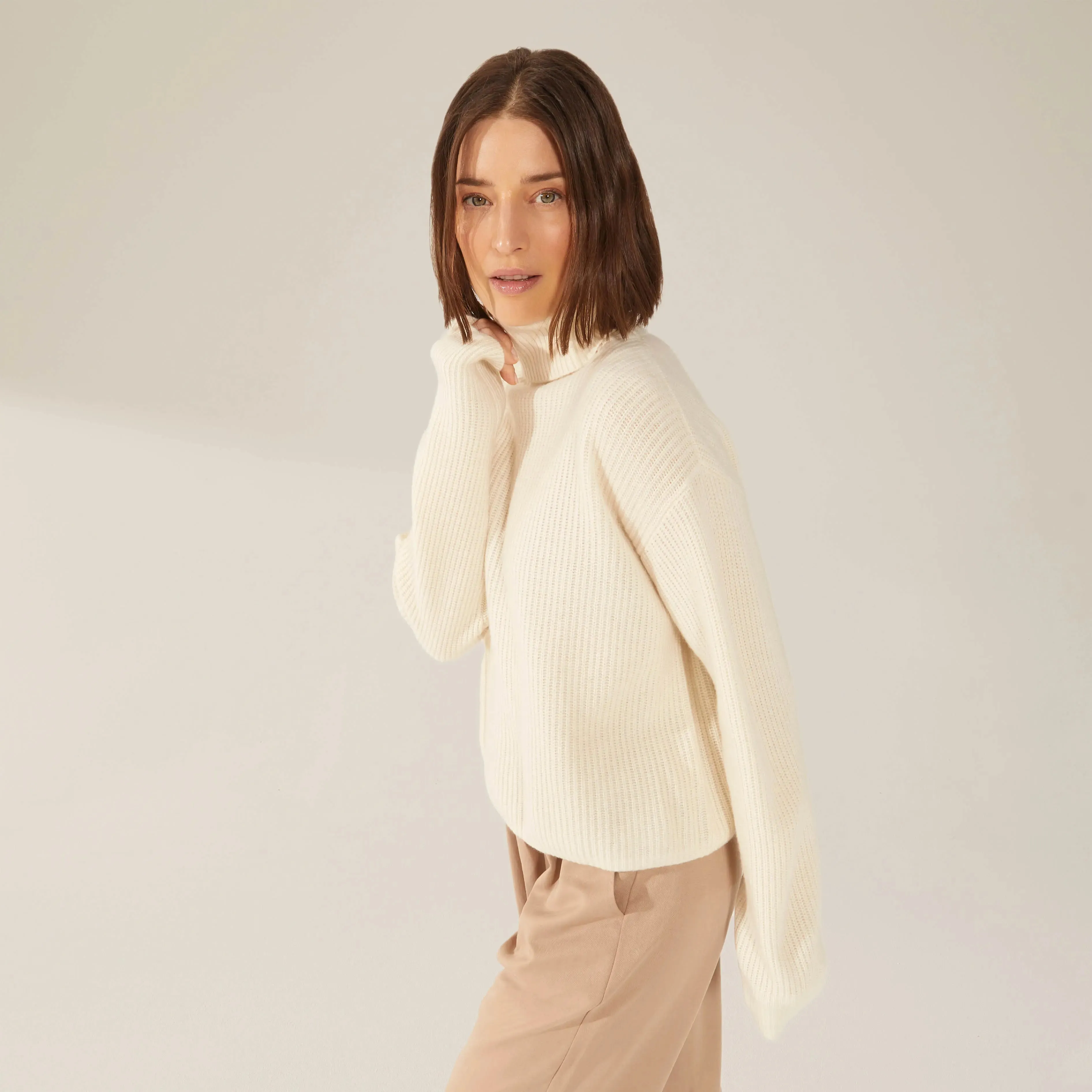 Ellie Cashmere Turtleneck by Italic
