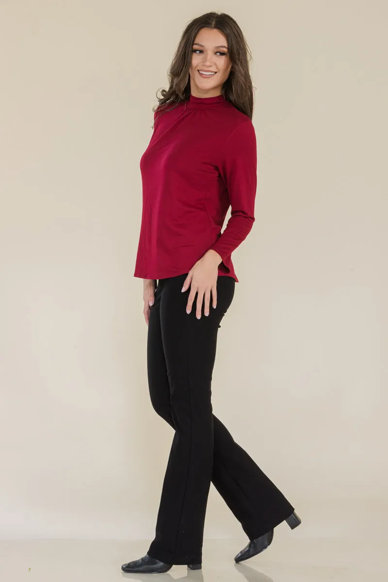 FITTED MOCKNECK LONG SLEEVE TOP
