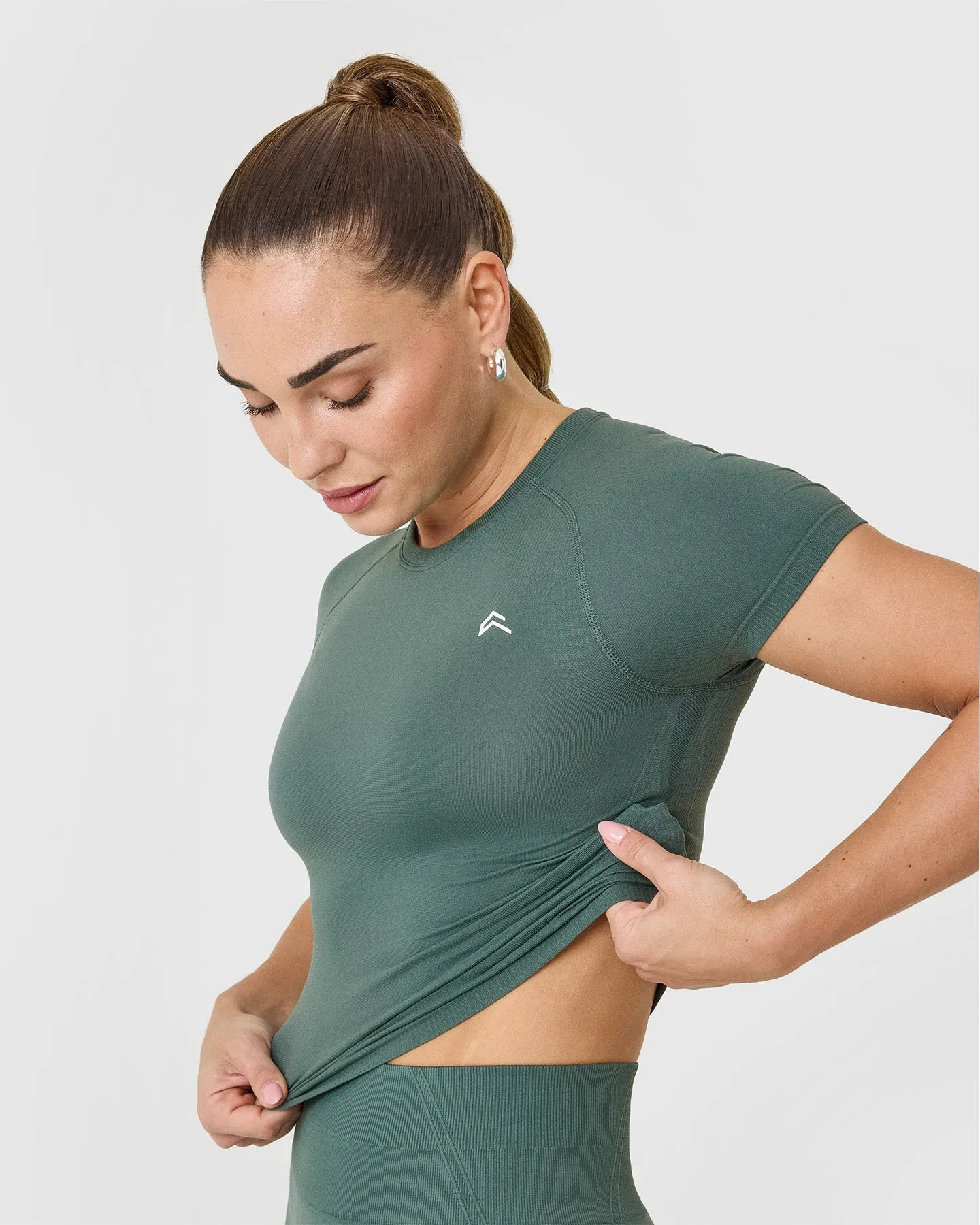 Go To Seamless Fitted Mid Top | Iced Green