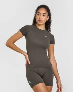 Go To Seamless Fitted Top | Deep Taupe