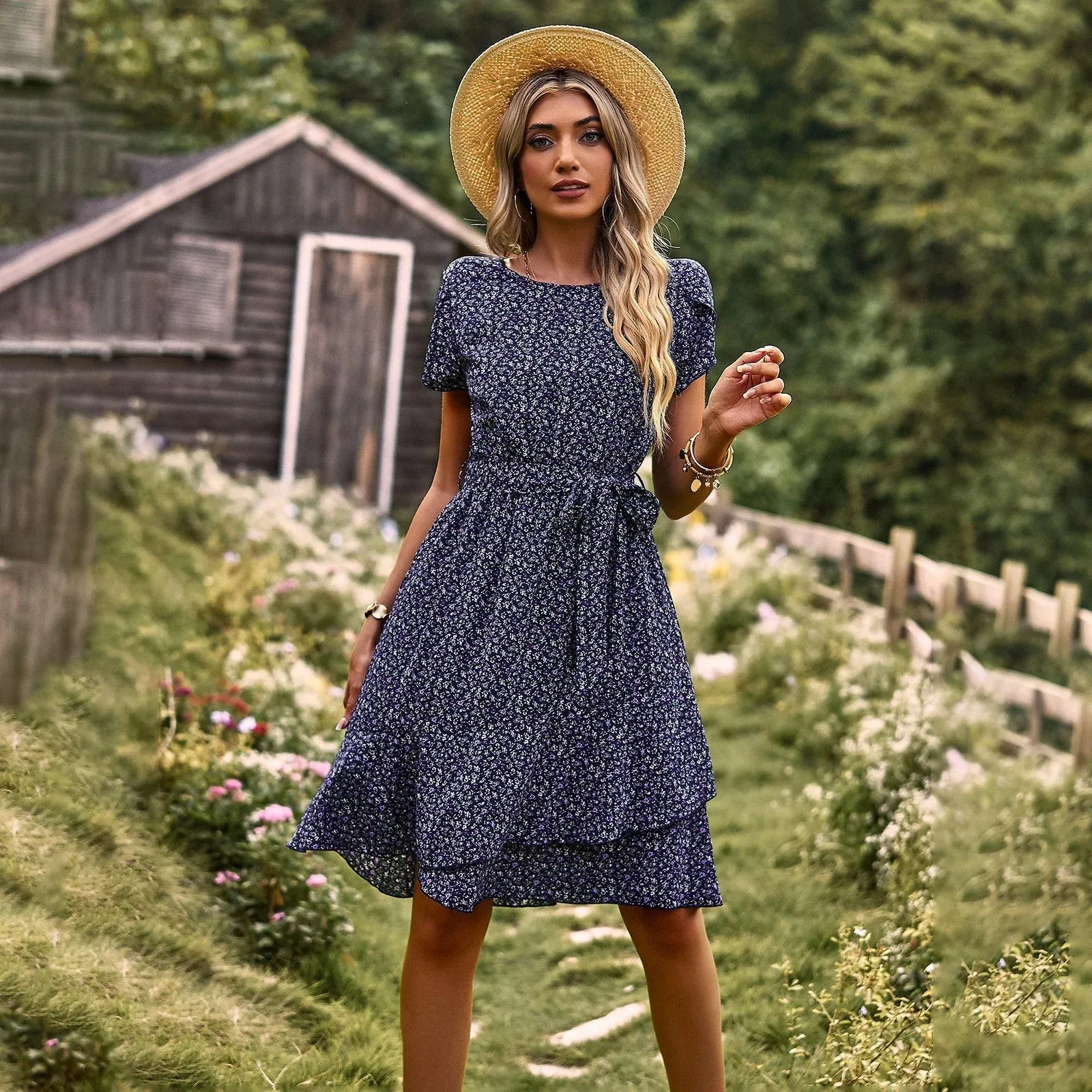 Hazel - Floral patterned dress with ruffled hem.