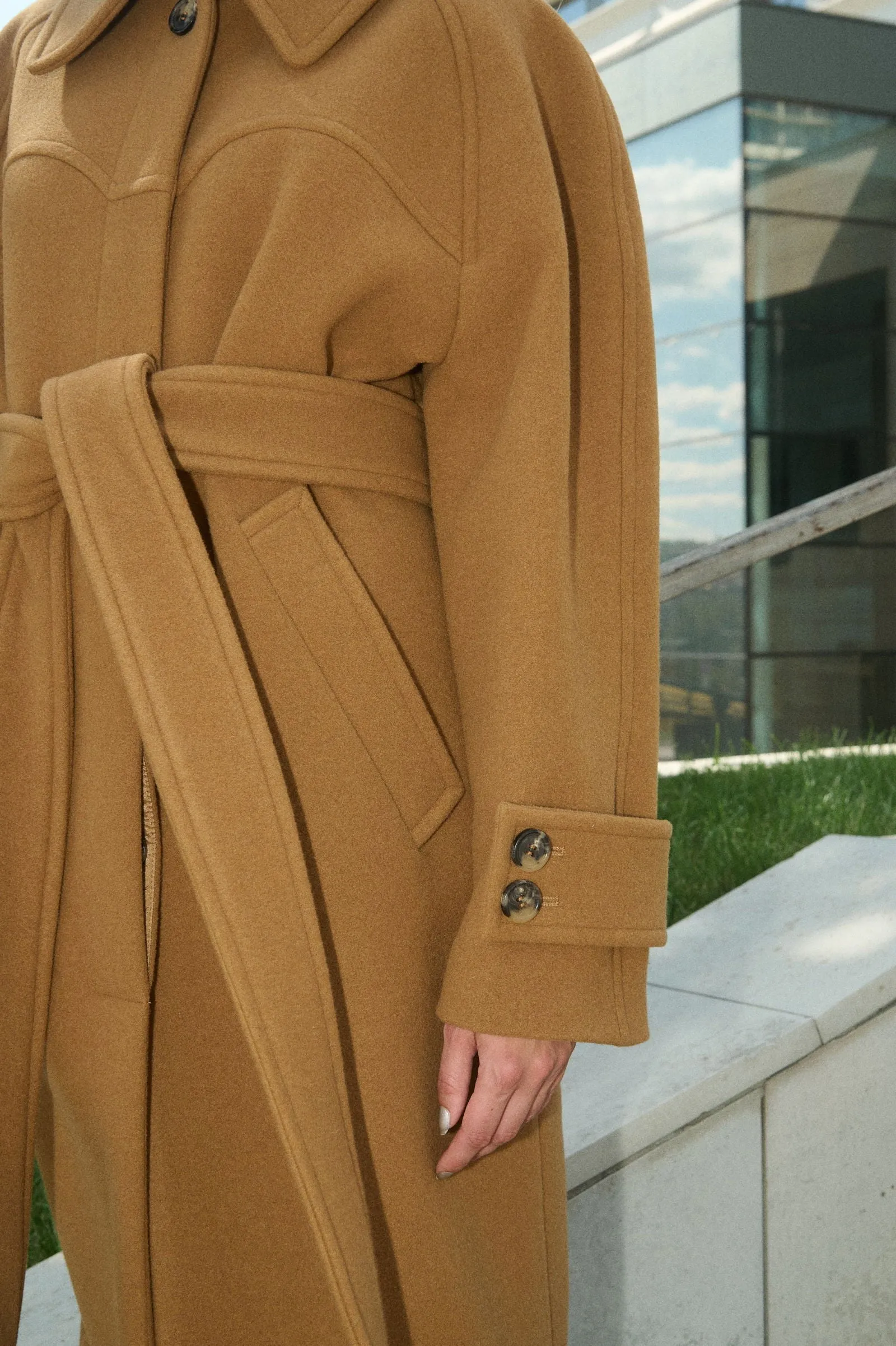 HENRI SHORT WOOL COAT WITH RAGLAN SLEEVES