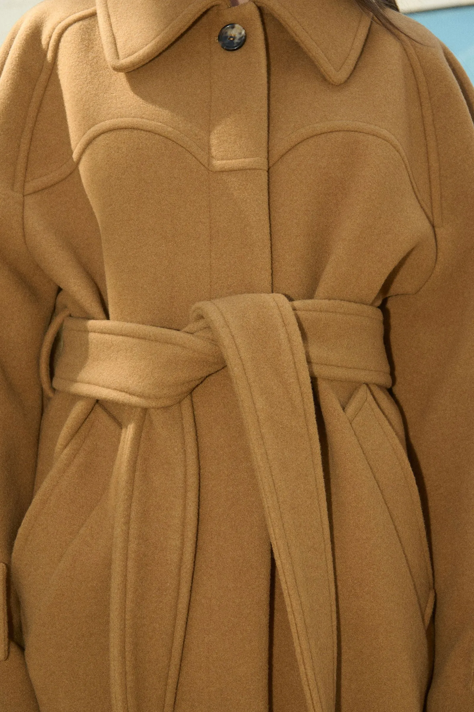 HENRI SHORT WOOL COAT WITH RAGLAN SLEEVES