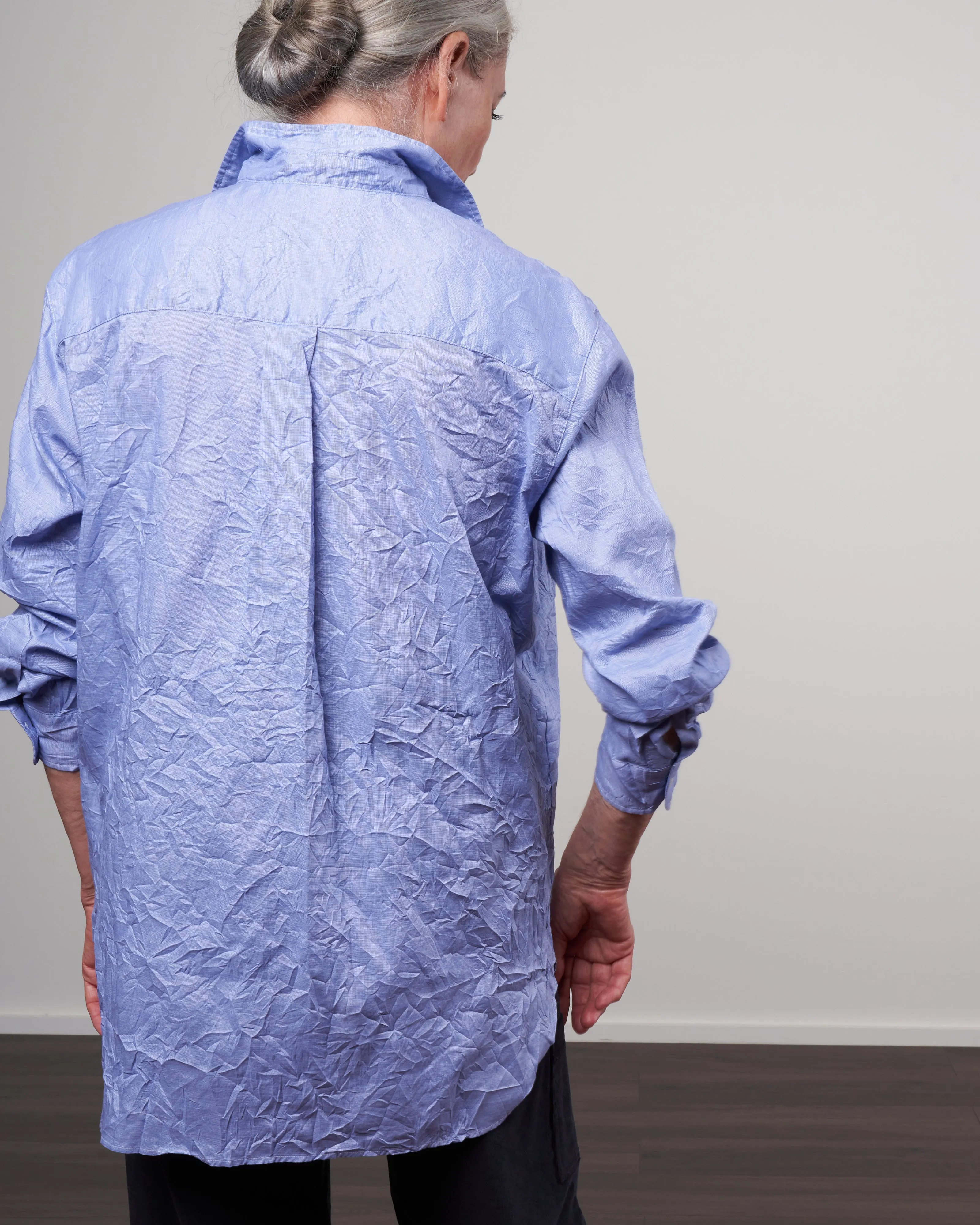 joedy woven button up - signature crinkle micro blue stripe