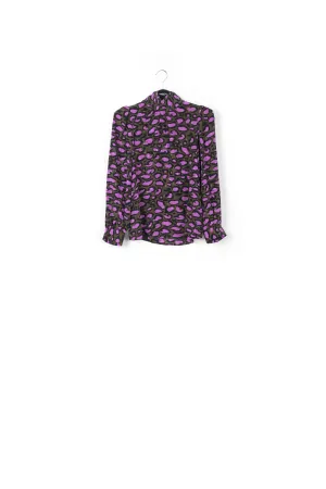 Khaki green silk top with stand-up collar and leopard print