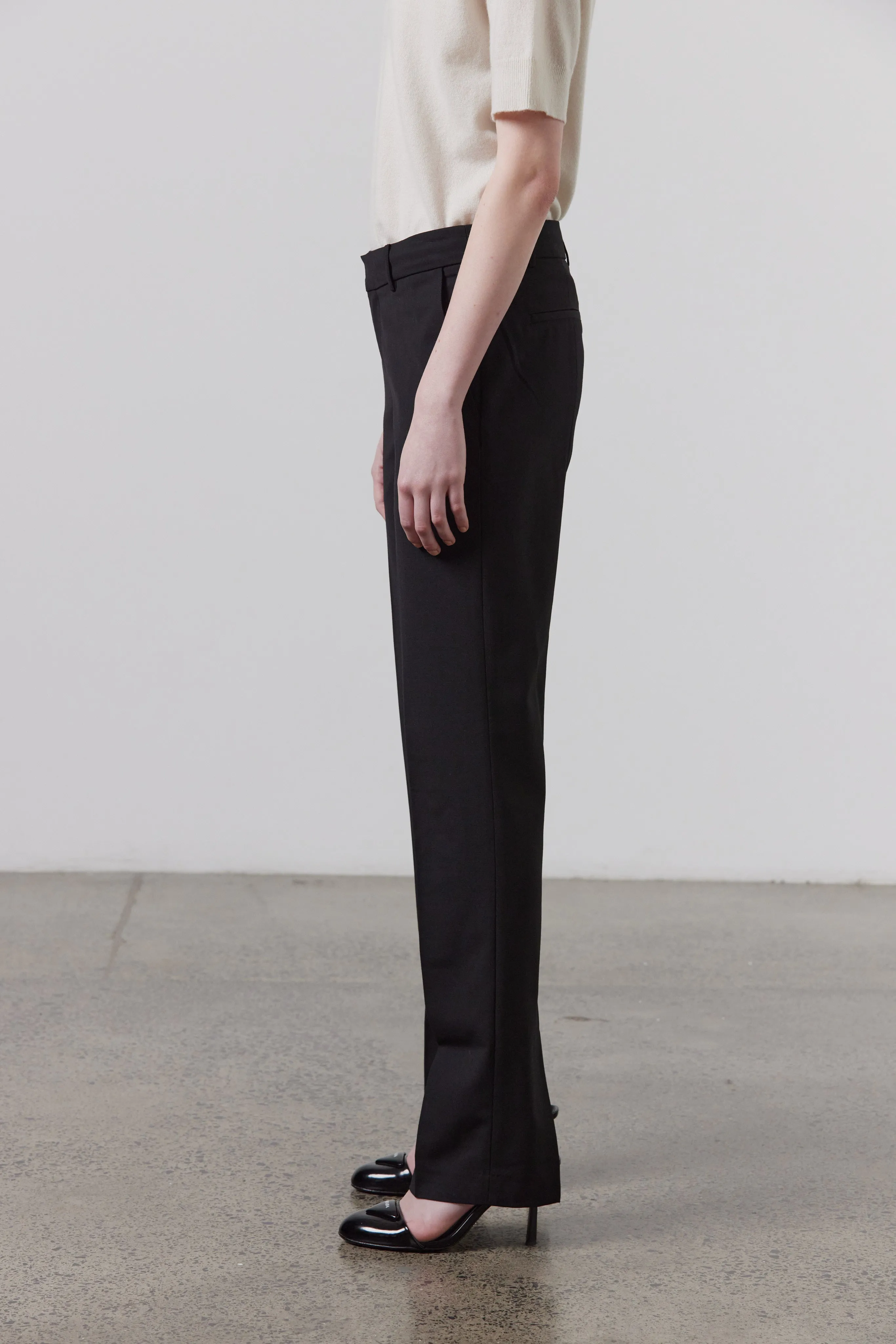 Laing | Bronson Mid Rise Split Hem Pant - Black