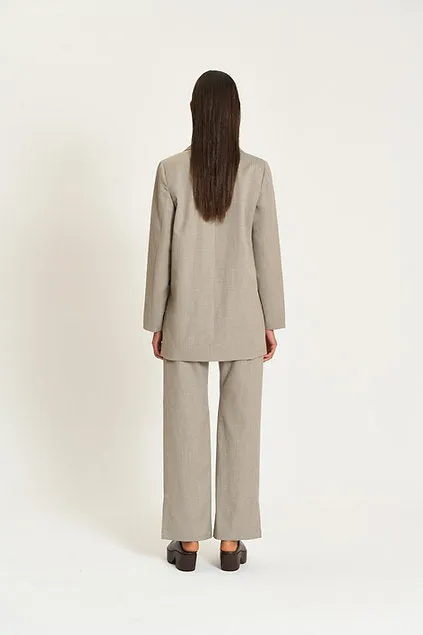 Long Blazer in beige brown