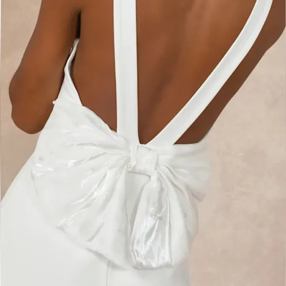 Lulus Romantic Glow White Backless Pearl Bow Maxi Dress Size Small NWOT