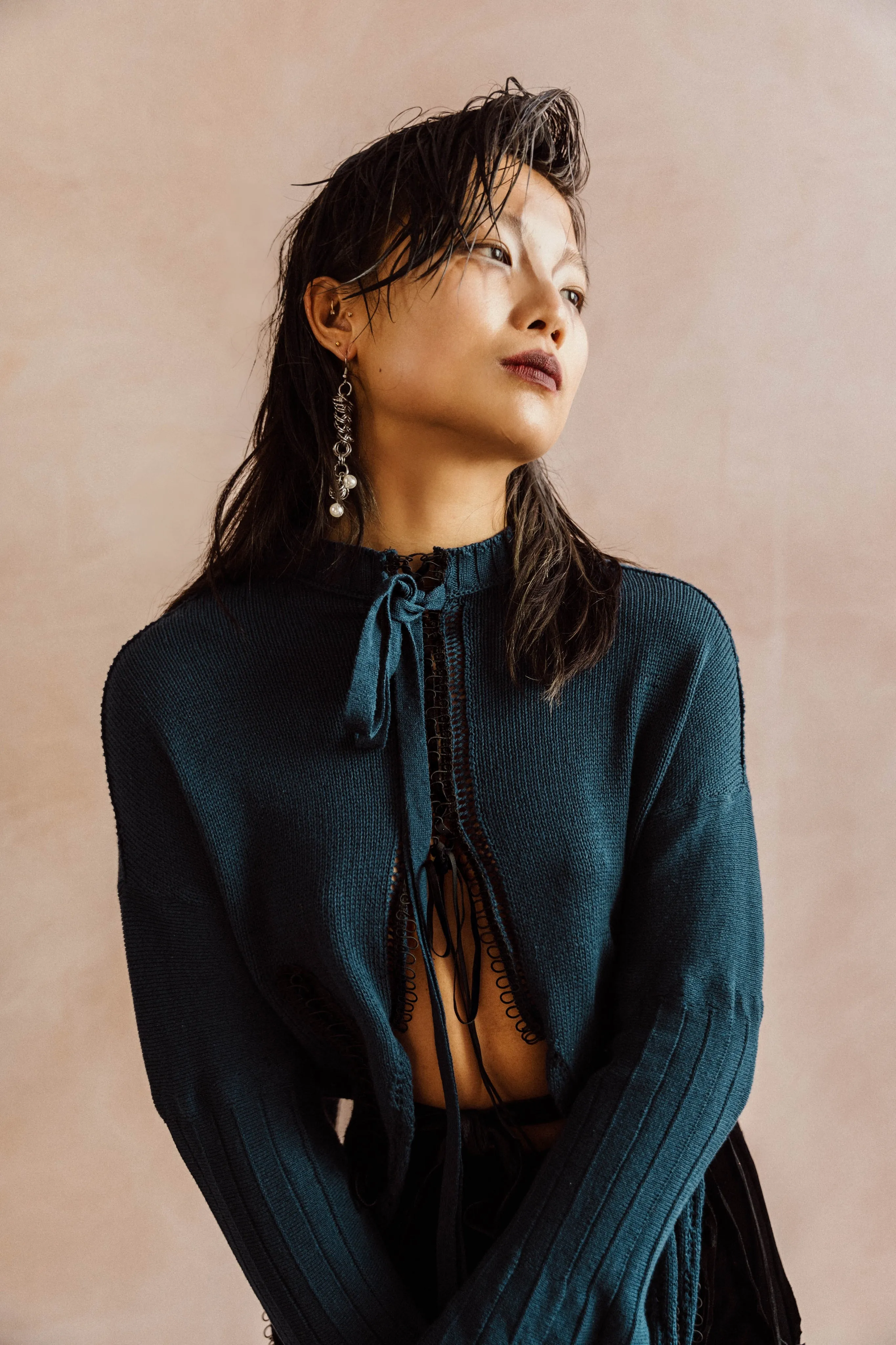 MANDRAGORA Cropped Navy Knit