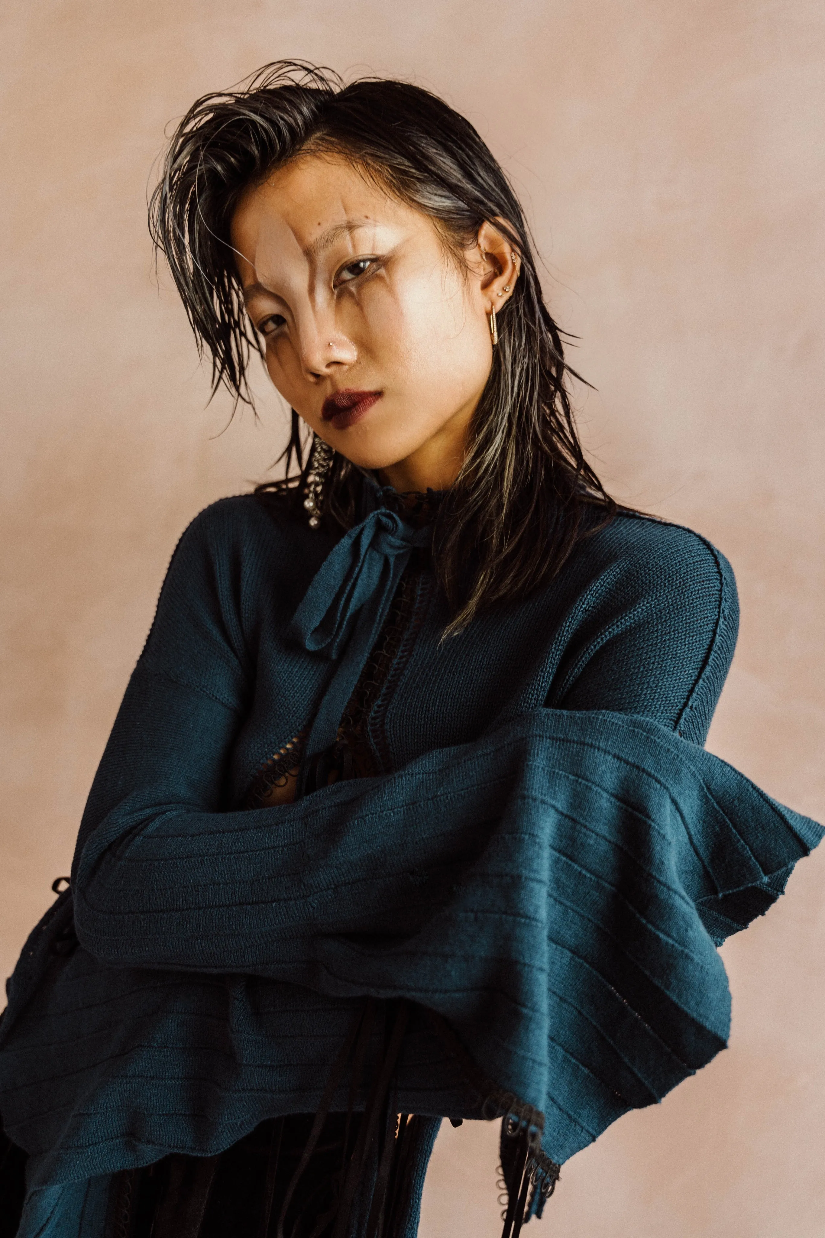 MANDRAGORA Cropped Navy Knit