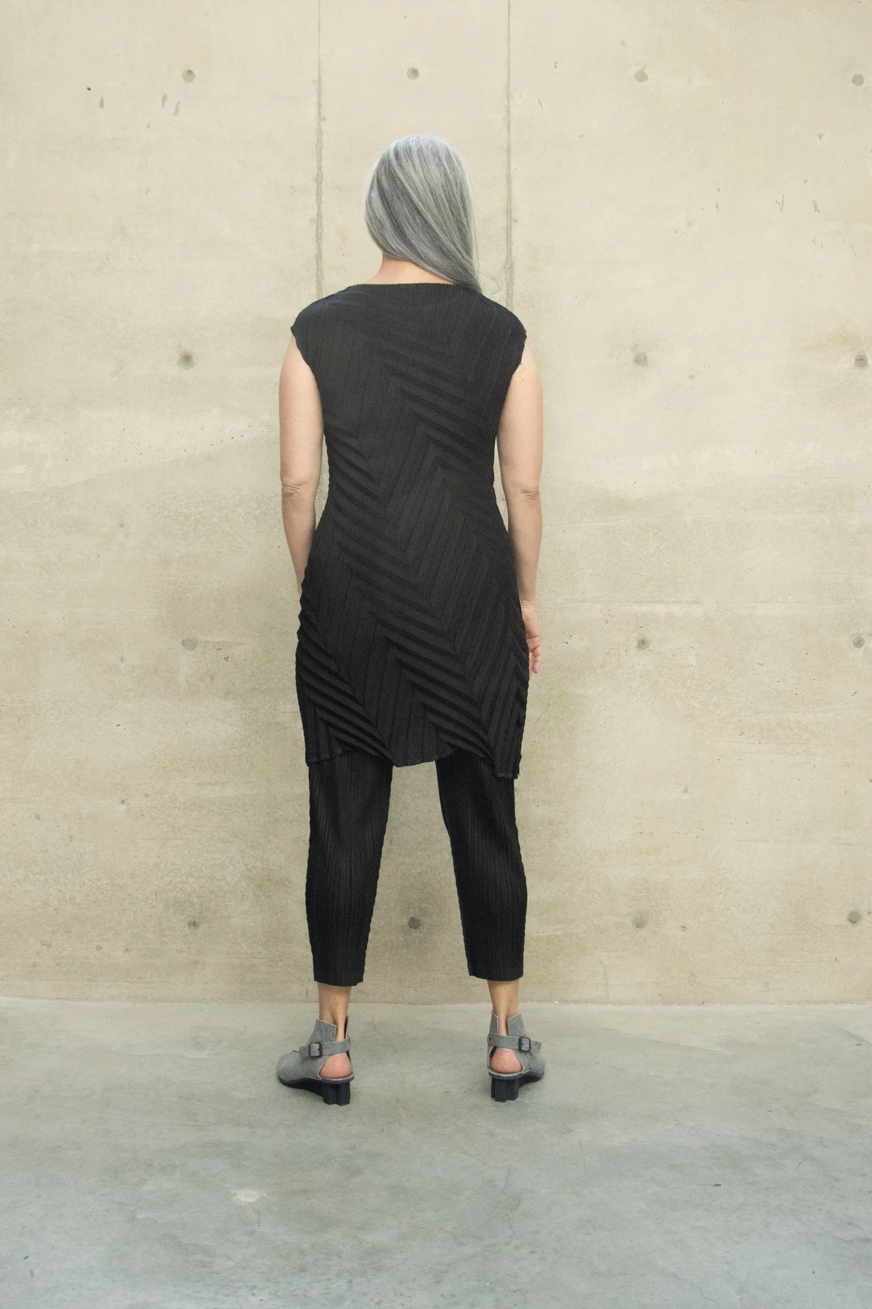 MC Oasis Stepping Dress