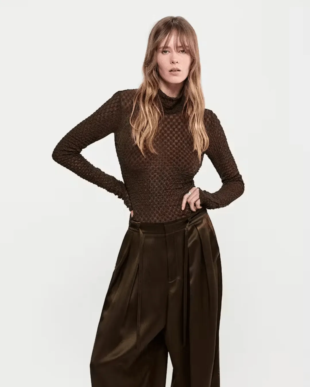 MESH LACE TURTLENECK