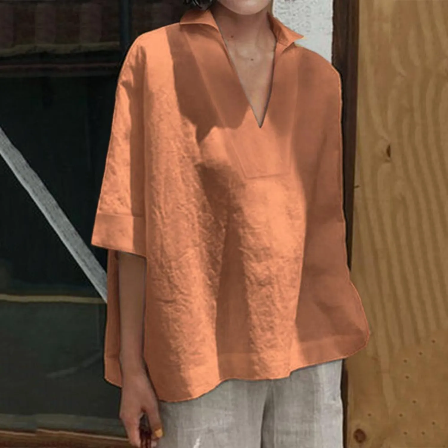 MiaMilana - Linen blouse with v-neckline