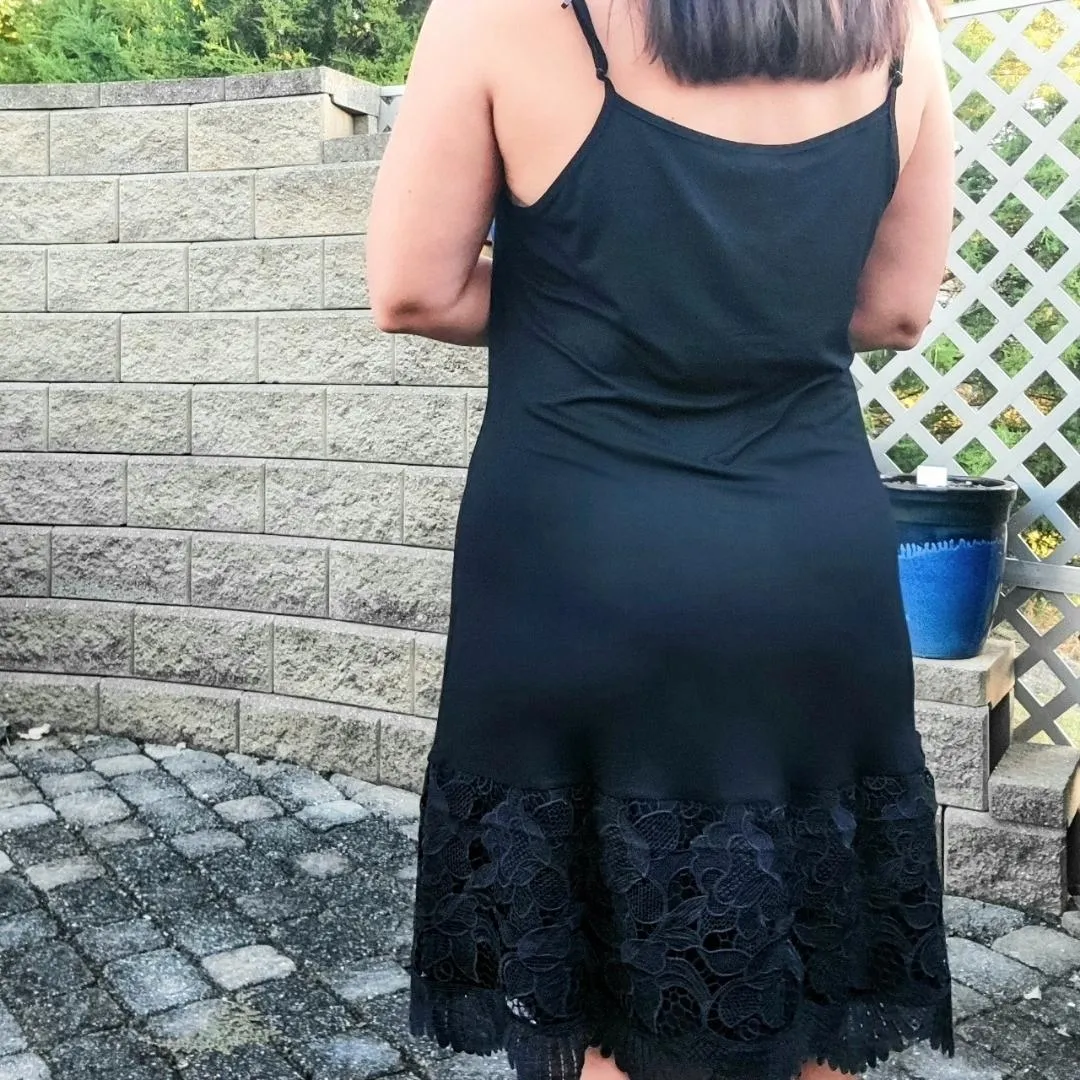 Off White New Scalloped Guipure Lace Dress Extender Slip
