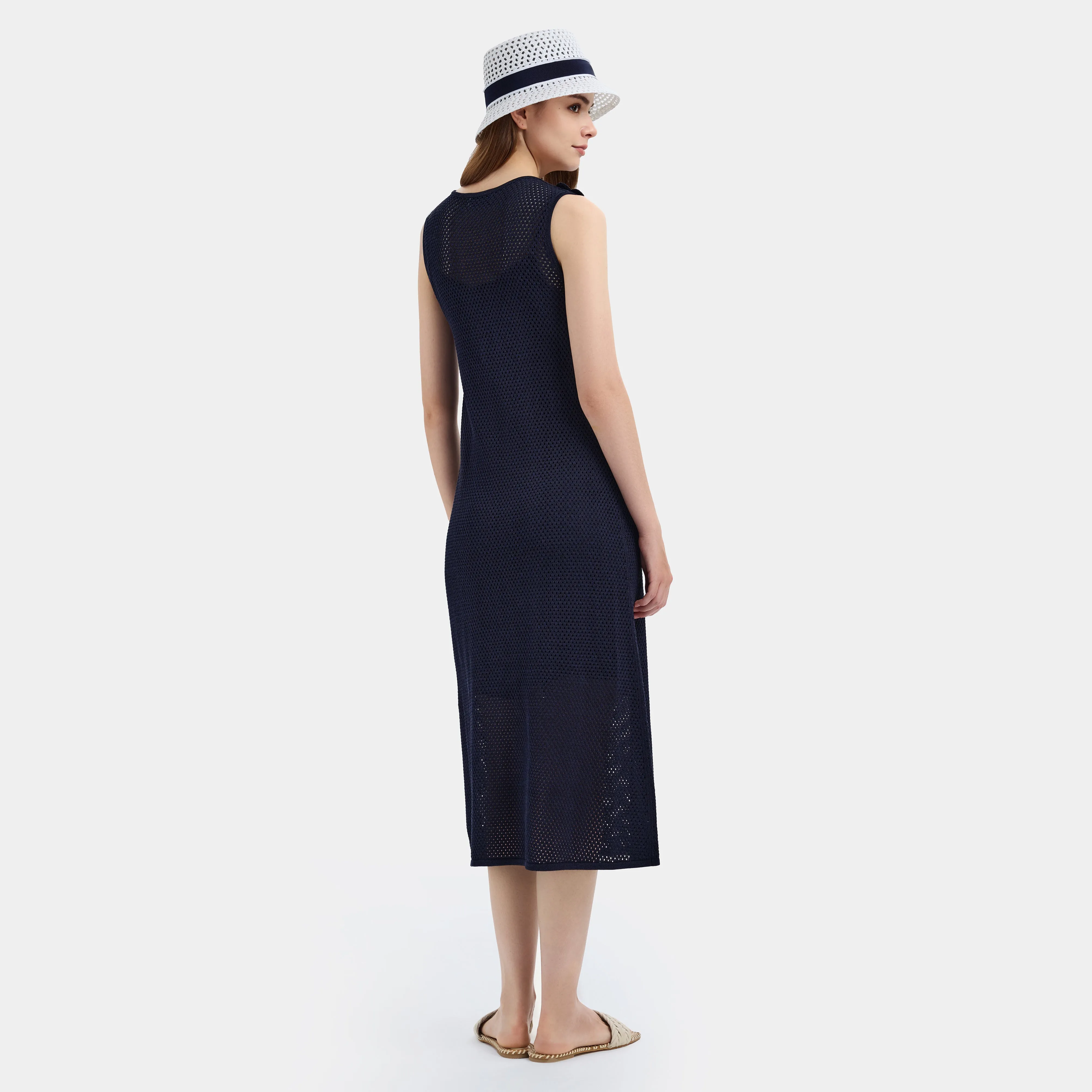RUFFLED NAVY ELEGANCE