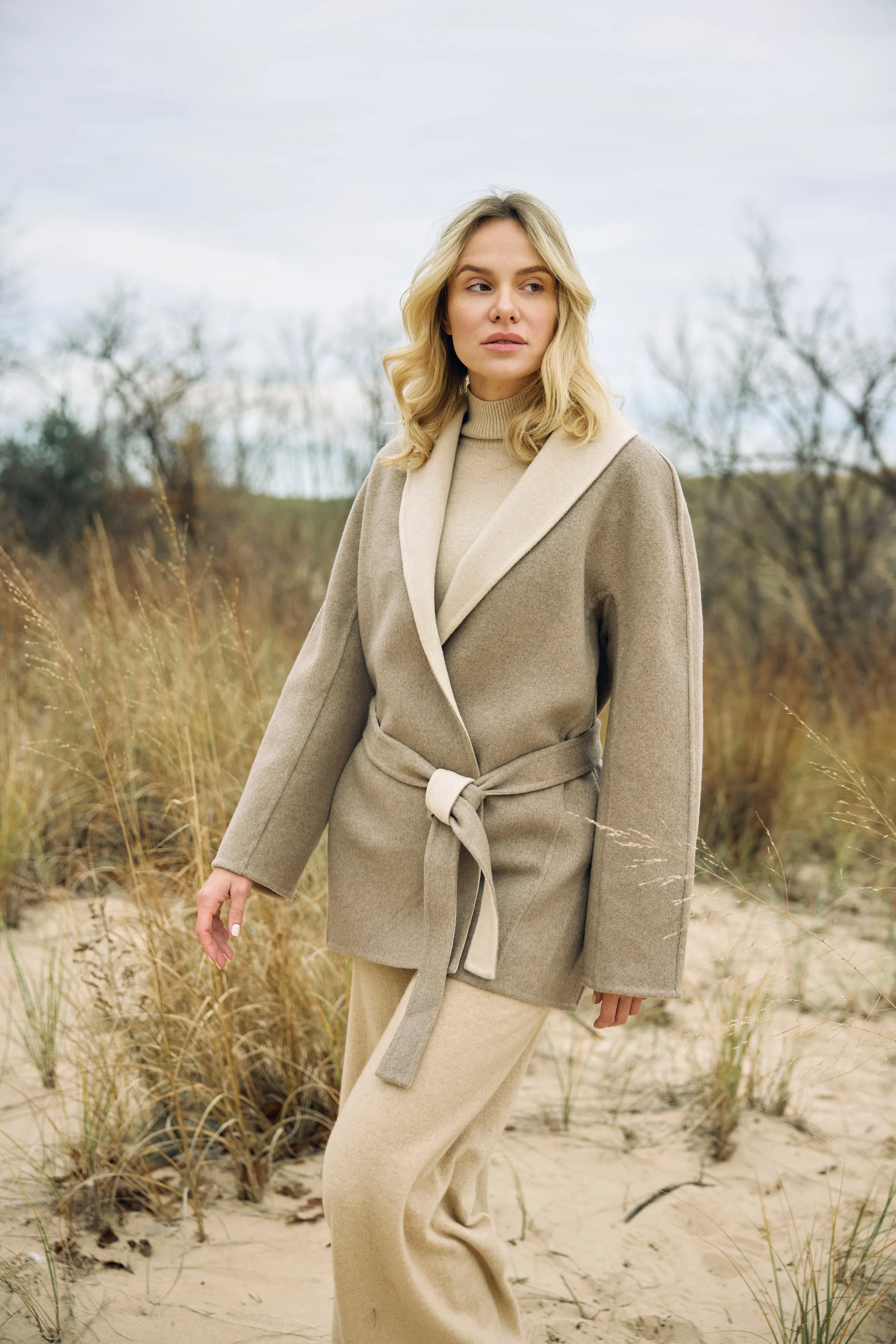 Shawl Lapel Collar Short Coat