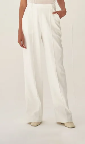 Straight Pants in White