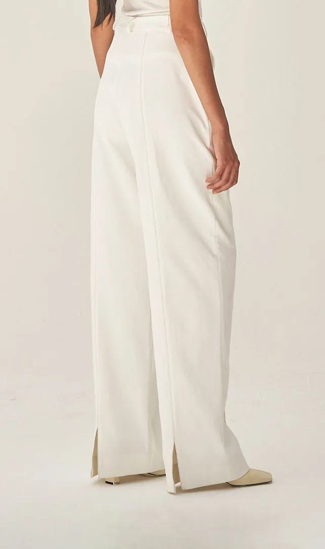 Straight Pants in White