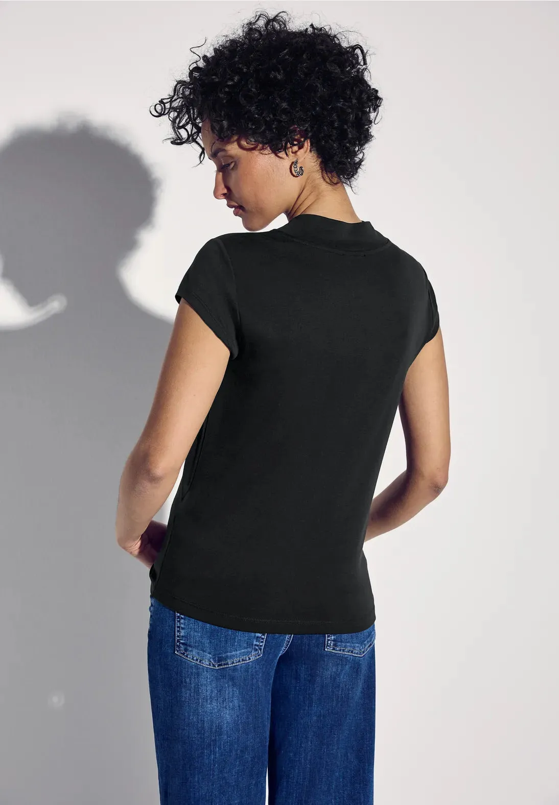 Street One top with subtle cut-out