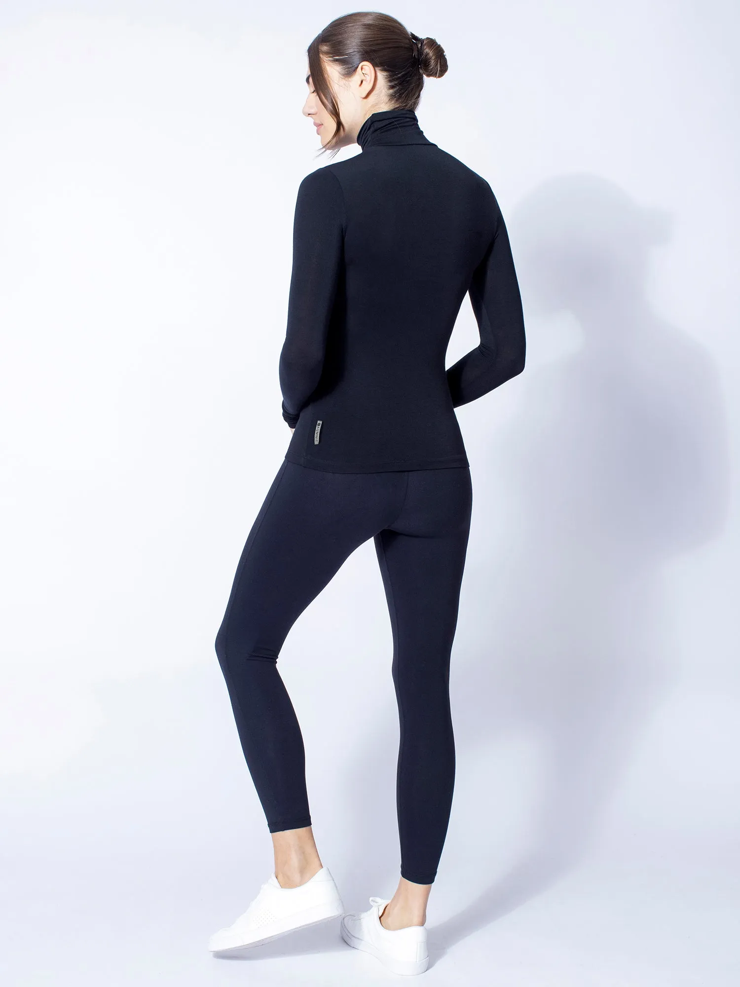 TURTLENECK TOP, BLACK
