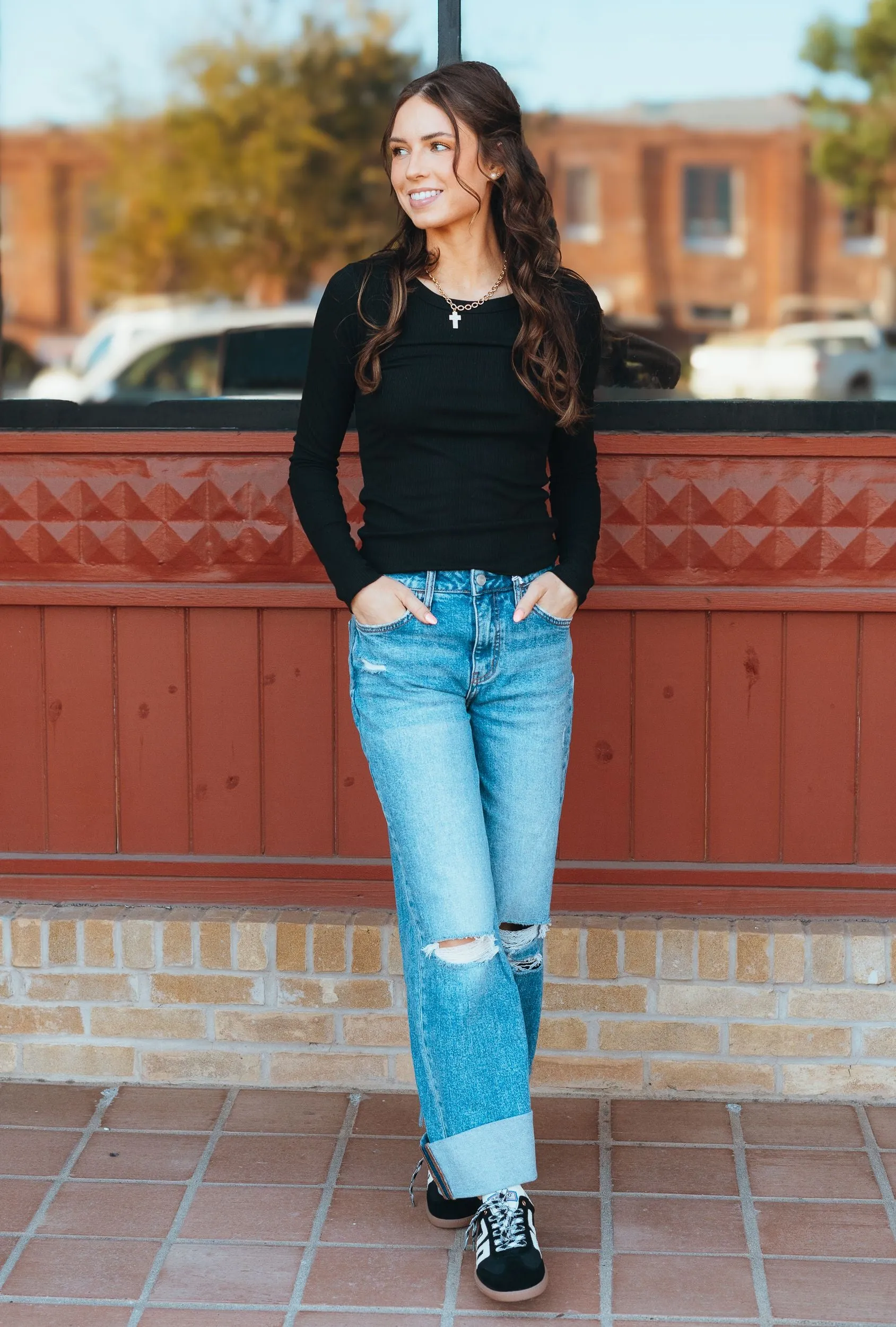 Variegated Layer Top Black ZT244180