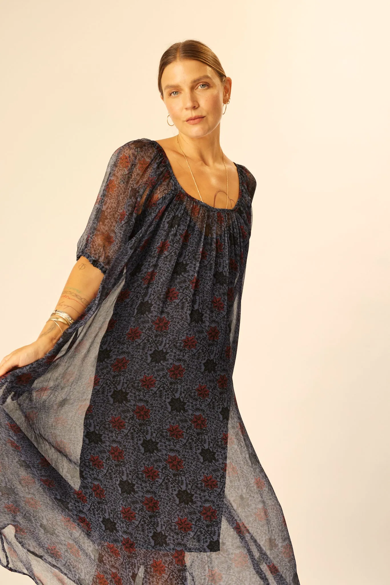 VIVI DRESS