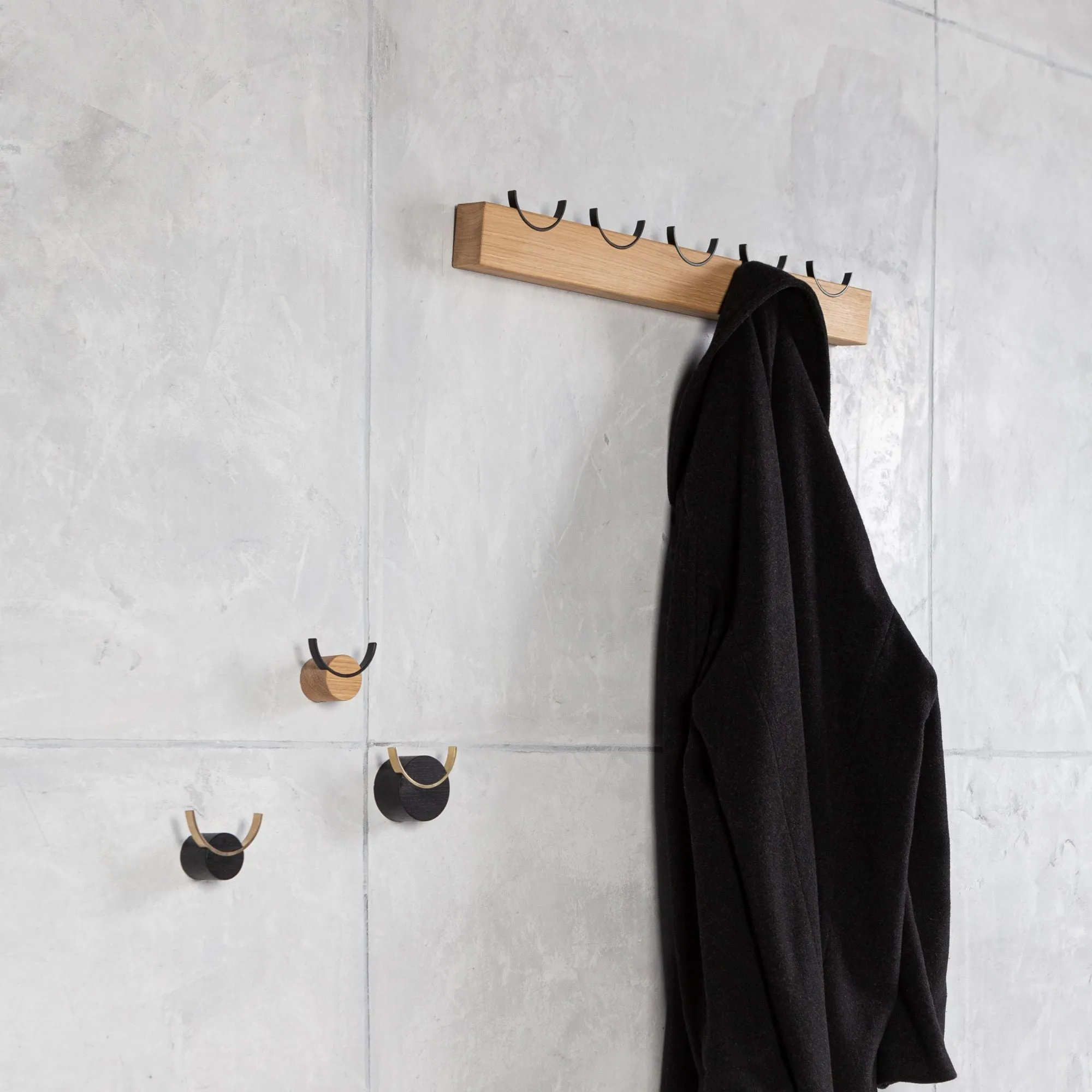 Wall hook DEER | oak wood, black painted steel