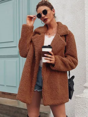 Women’s Oversized Minimalist Sherpa Coat With Folded Collar