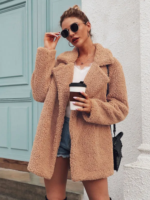Women’s Oversized Minimalist Sherpa Coat With Folded Collar
