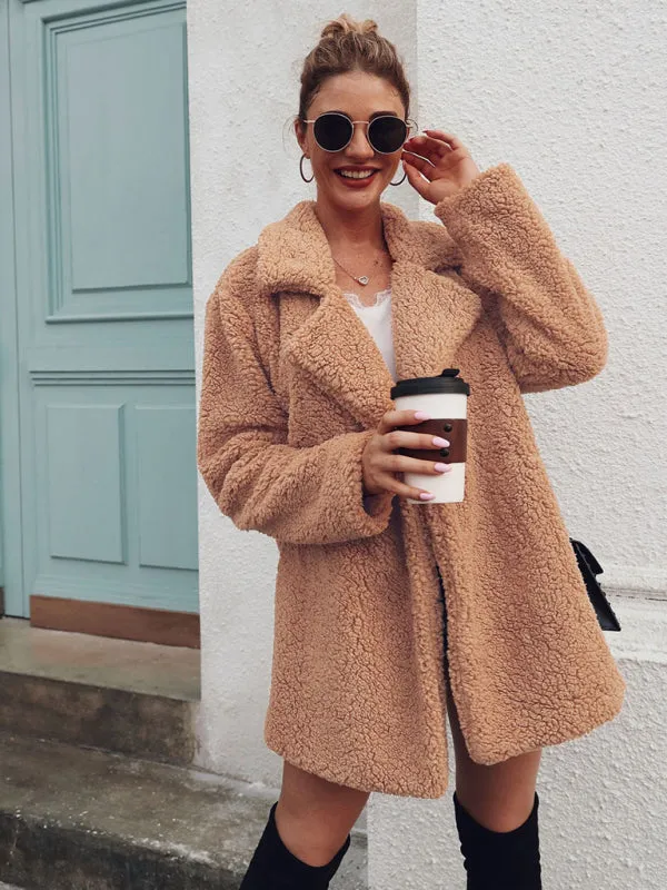 Women’s Oversized Minimalist Sherpa Coat With Folded Collar
