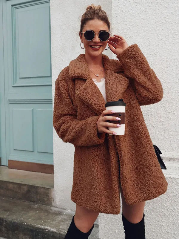 Women’s Oversized Minimalist Sherpa Coat With Folded Collar